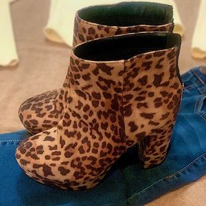 Platform leopard print booties